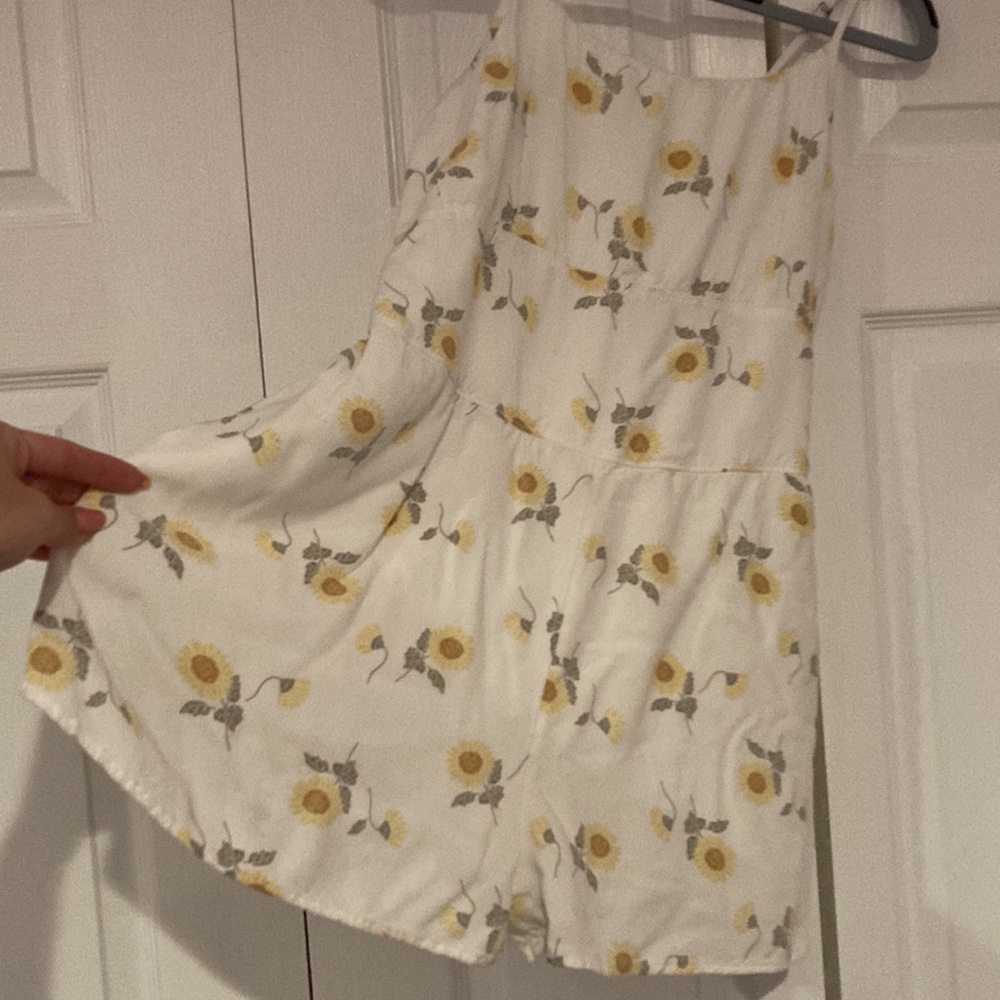 Amercrombie and Fitch Kids romper 15-16 - Picture 2 of 4